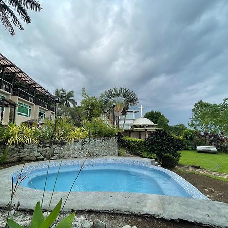 The Lakeview Suites Tagaytay City Zewnętrze zdjęcie