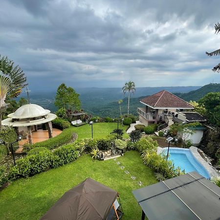 The Lakeview Suites Tagaytay City Zewnętrze zdjęcie