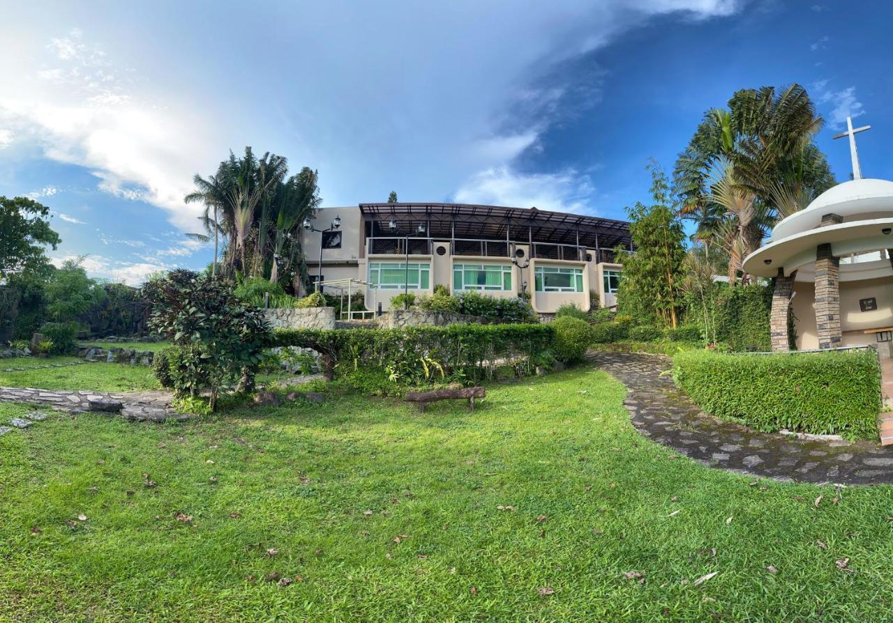 The Lakeview Suites Tagaytay City Zewnętrze zdjęcie