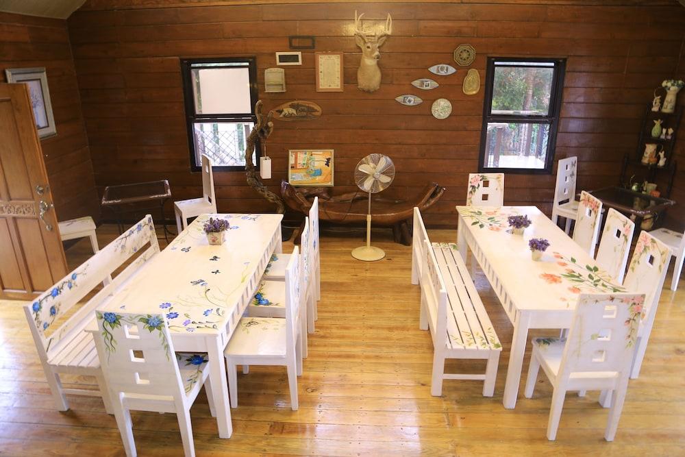 The Lakeview Suites Tagaytay City Zewnętrze zdjęcie